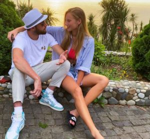 ნიკოლოზ ბასილაშვილი საცოლესთან ერთად პარიზში იმყოფება