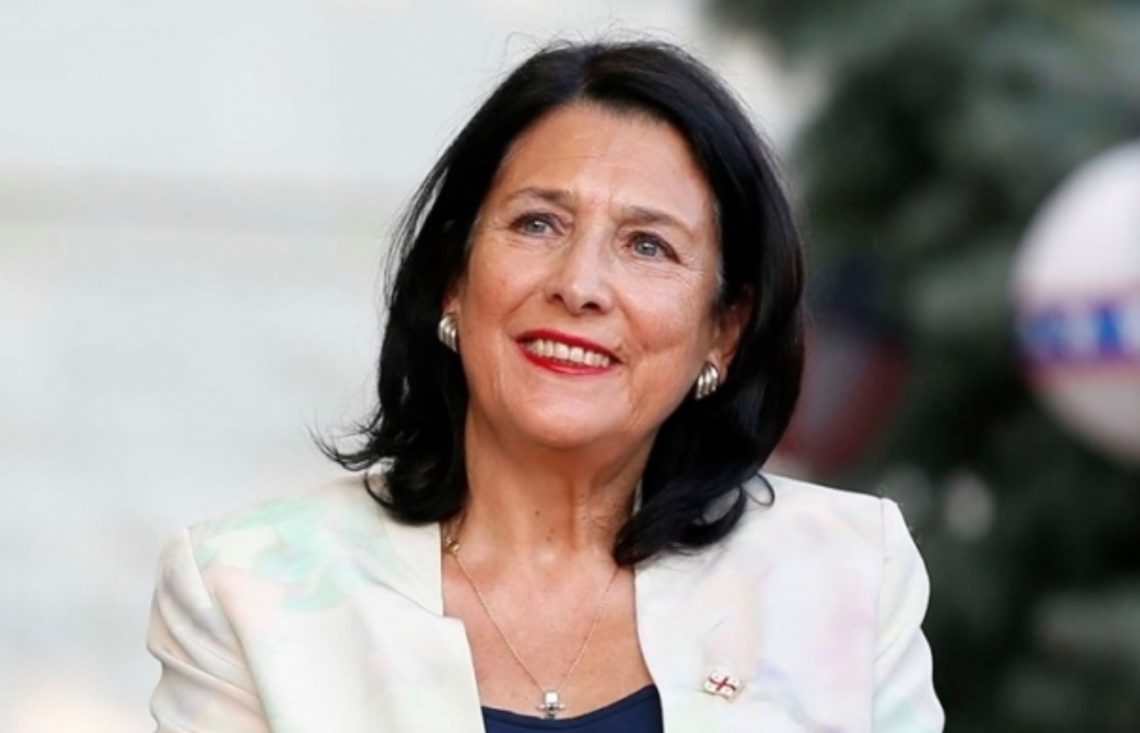 როგორ გამოიყურებოდა სალომე ზურაბიშვილი „სიქსტეს კაპელაში“