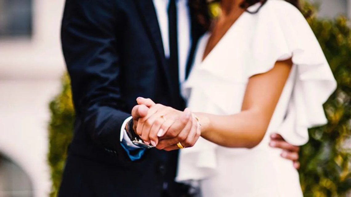 ქალმა ქორწინებიდან ათი თვის შემდეგ გაიგო, რომ მისი ქმარი ქალია