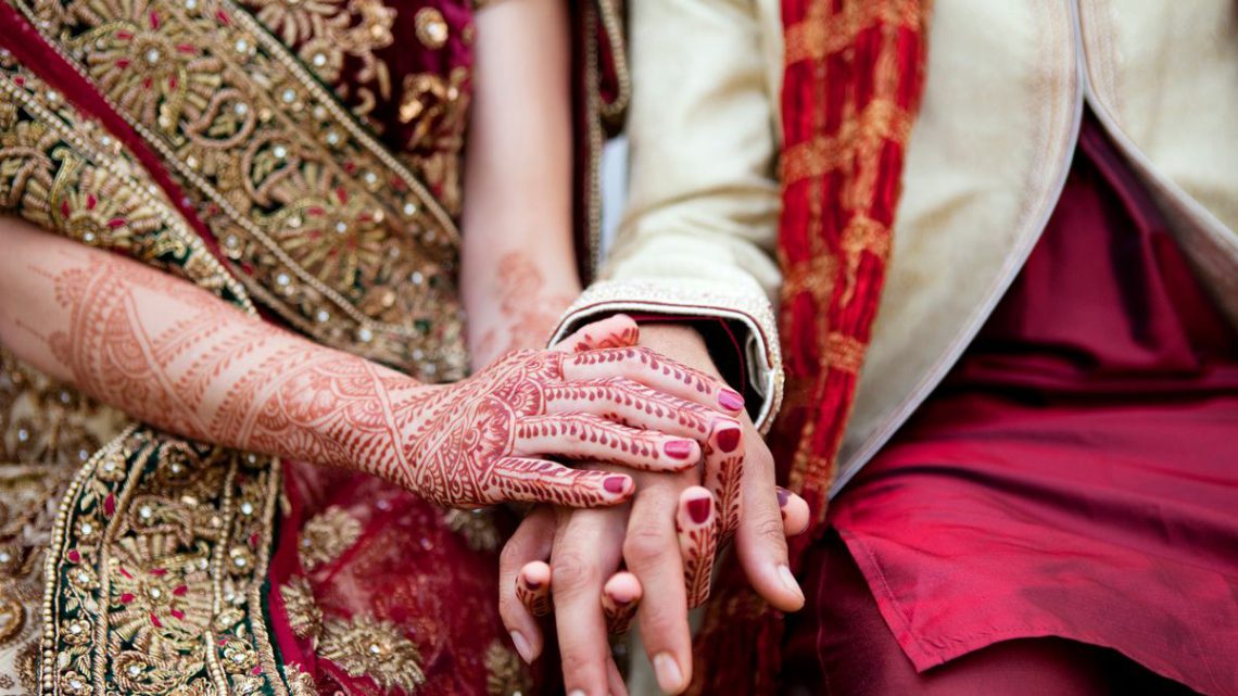 ქალს შუქის ჩაქრობის გამო ქორწილში საქმრო აერია და სხვას გაჰყვა ცოლად