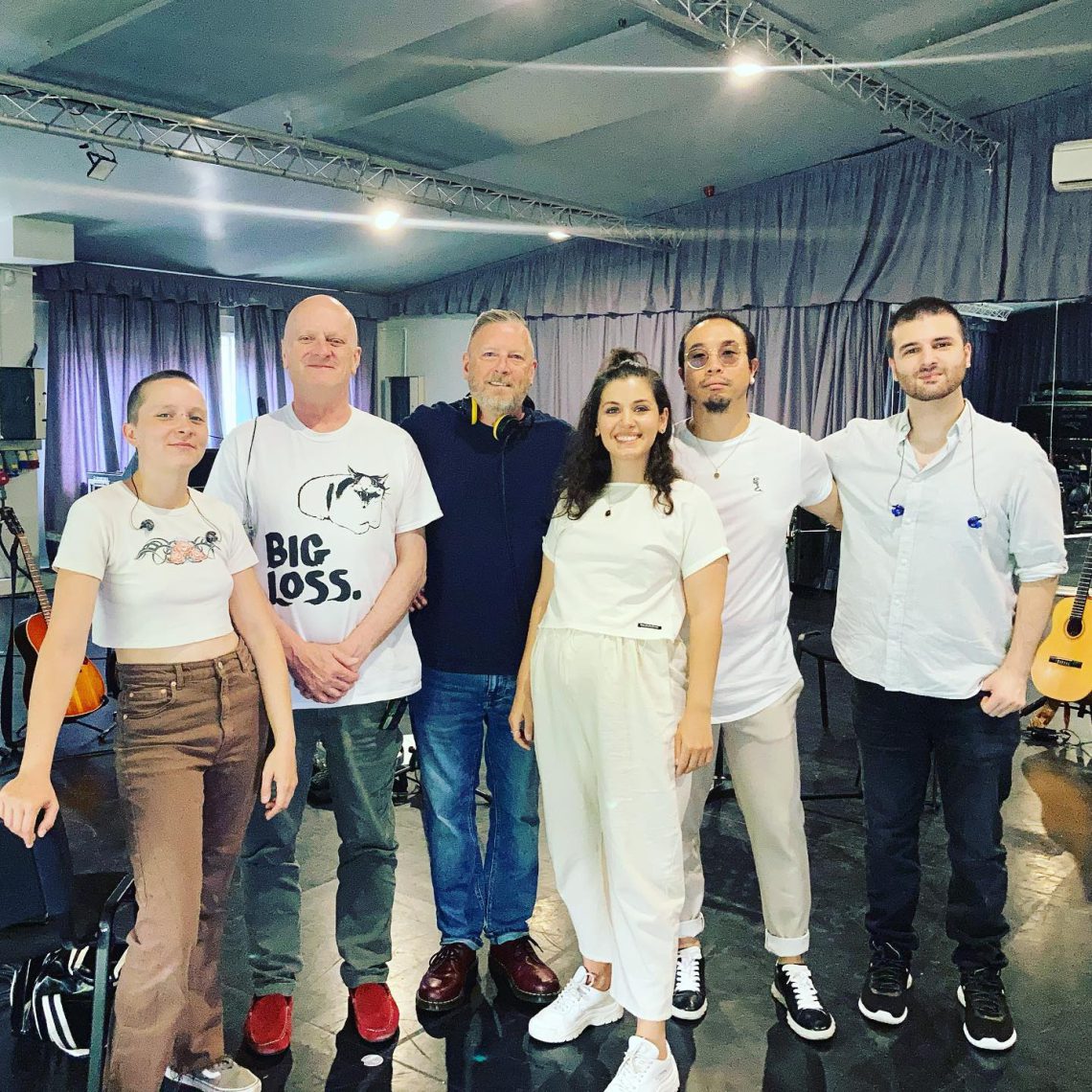 “ვერ ვიჯერებ იმას, რაც ახლა დავწერე…” – ქეთი მელუა ბავშვს ელოდება