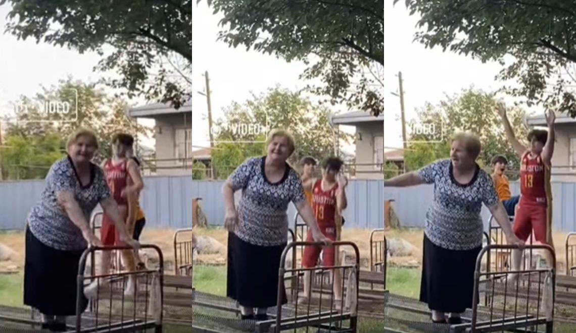 🎥ვიდეო: ბებო შვილიშვილებთან ერთად საწოლზე ხტუნაობს