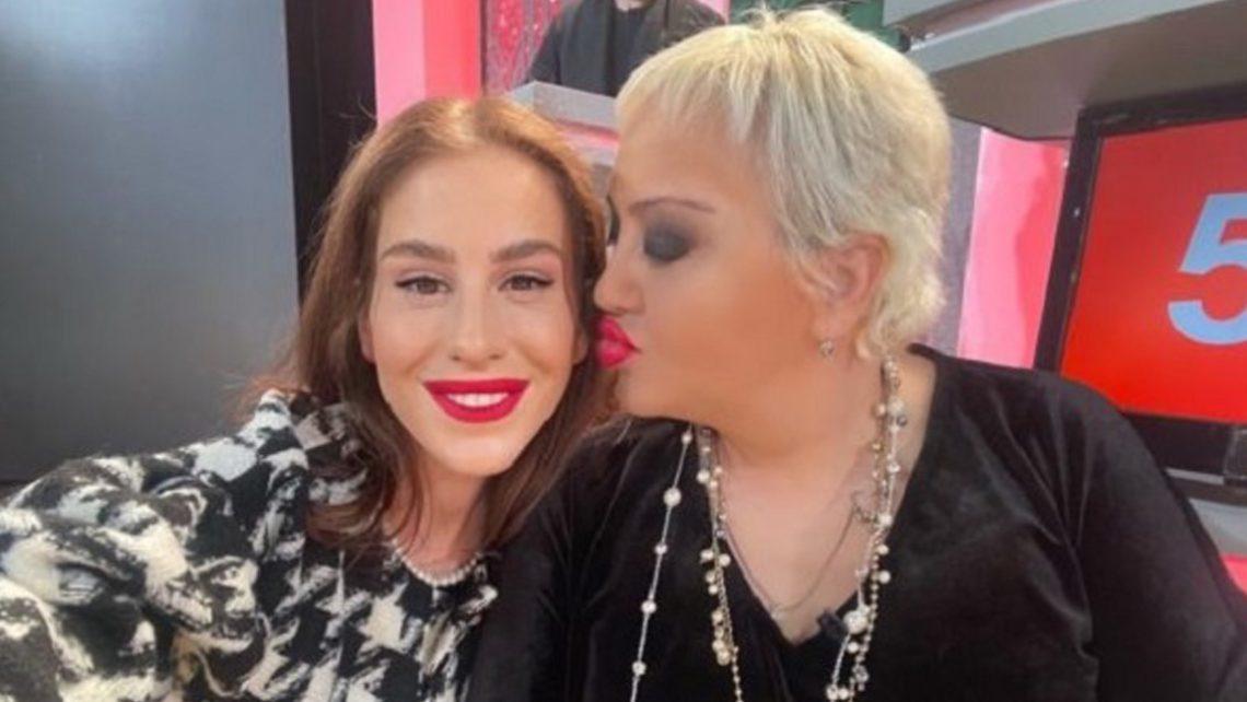 ,,დედაჩემს ეს პერიოდი მიმიმ გადაატანინა“ – ნინი ქარსელაძის ემოციური განცხადება