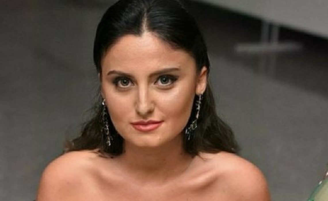 “დავიწყე ურთიერთობა. რომელიც ასაკით საკმაოდ დიდი იყო, მაგრამ მე ხომ ძალიან დიდი „ნაკლი“ მქონდა, შვილიანი ვიყავი!..” – ვერიკო გუგუჩია