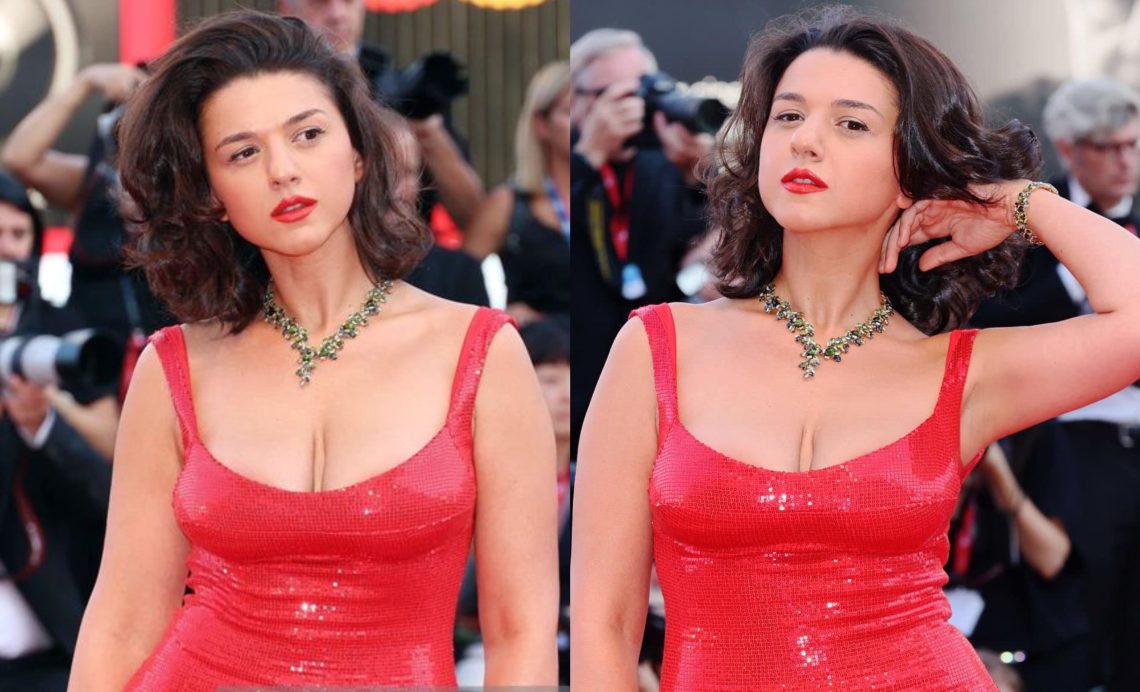 “ვამაყობ, დედი, შენით, ჩემო ბედნიერებავ!” – ხატია ბუნიათიშვილის დედა (ფოტოები)