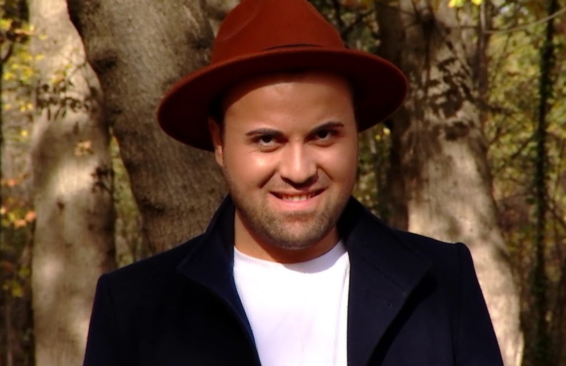 ყველაზე ეპატაჟური გურამ არუთინაშვილი ეთერში ბრუნდება – ვინ იქნება „დენის სკამის“ პირველი სტუმარი