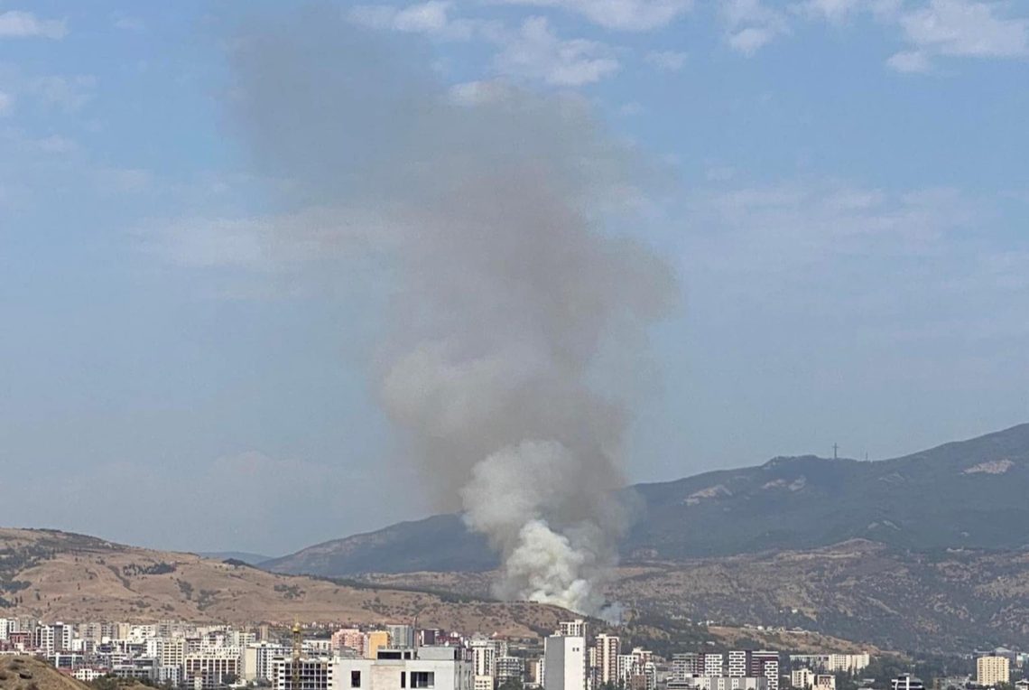 ამ წუთებში დიღომში ხანძარია