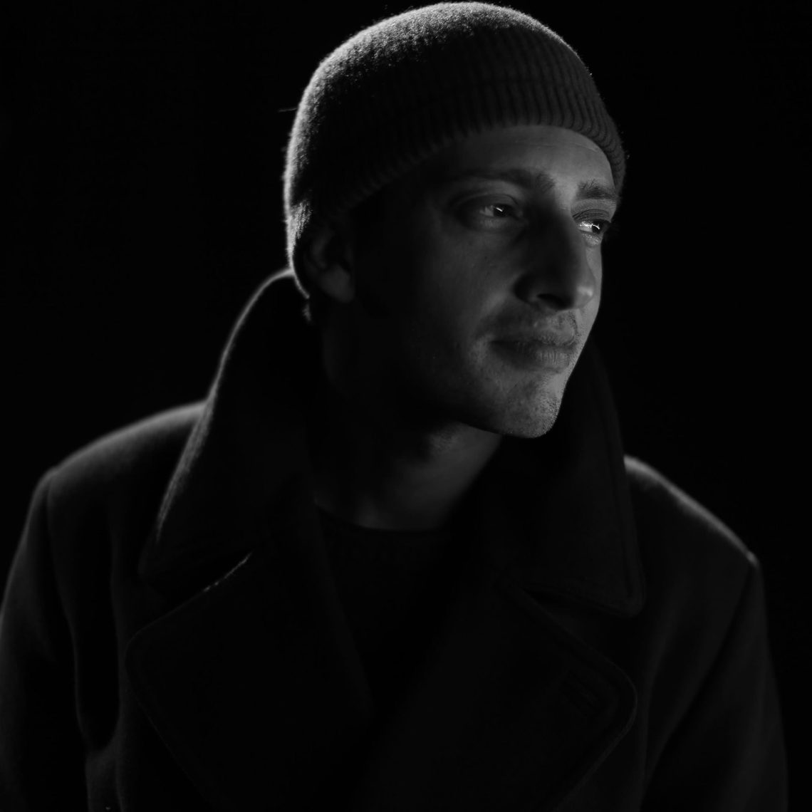 ვიღაც ტიპები მანქანით ხვდებიან მოსწავლე გოგონებს, ატყუებენ, რომ მშობლების ახლობლები არიან – სოციალურ ქსელში საგანგაშო ინფორმაცია ვრცელდება