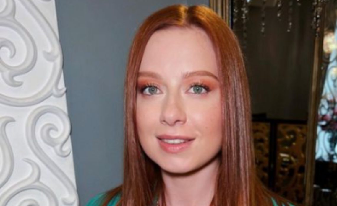 🎥ვიდეო: ინციდენტი რუსი მომღერლის კონცერტზე – რატომ ესროლა სავიჩევამ მუსიკოსს ფეხსაცმელი