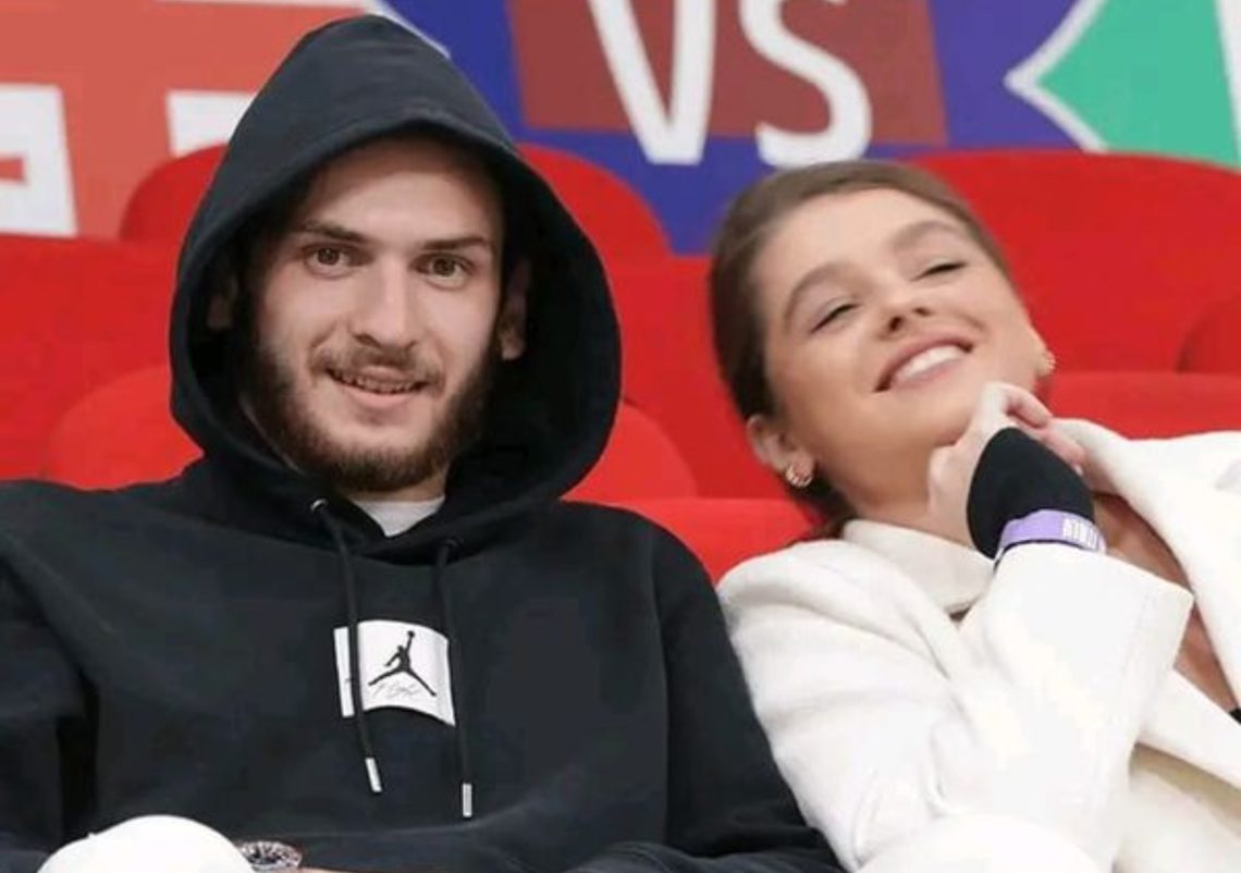 VIDEO: ხვიჩა კვარაცხელია შეყვარებულთან ერთად თბილისი არენაზე იმყოფება