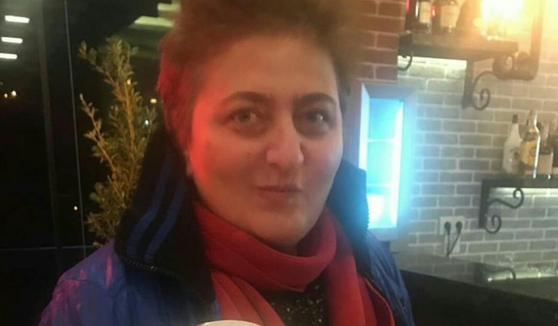 “22 წლის ბიჭი, 1 წლის შვილი რომ ელოდება სახლში, 5 წლით გაუშვეს ციხეში იმის გამო, რომ 128 ლარის ჯართის მოპარვას აპირებდა” – რა ინფორმაციას ავრცელებს თამო კეშელავა დევნილ ბიჭზე?