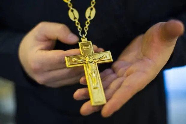 წირვის ჩატარების წინ, უცნობმა პირებმა მღვდელი გაიტაცეს