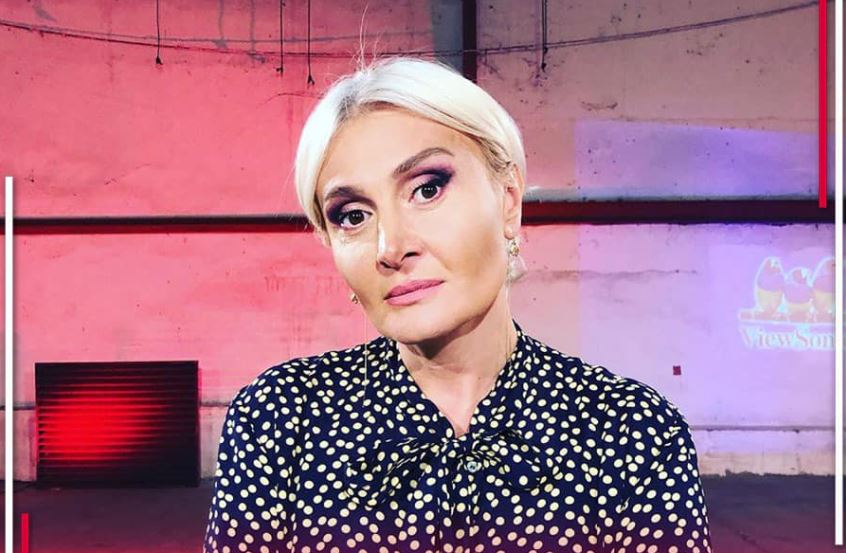 როცა თეატრი მის ხელშია, ჩამოხრჩობა და დახვრეტა უფრო ლოგიკური განაჩენია – ვის მიმართავს ნანუკა ჟორჟოლიანი