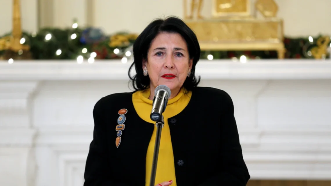 ๐ทแแแฎแแ, แ แแแแ แ แแแซแแแก แฎแ แแแแแ แกแแแแแ แแฃแ แแแแจแแแแแ แแ แแแแแแแแแแก แกแแกแแฎแแแจแ