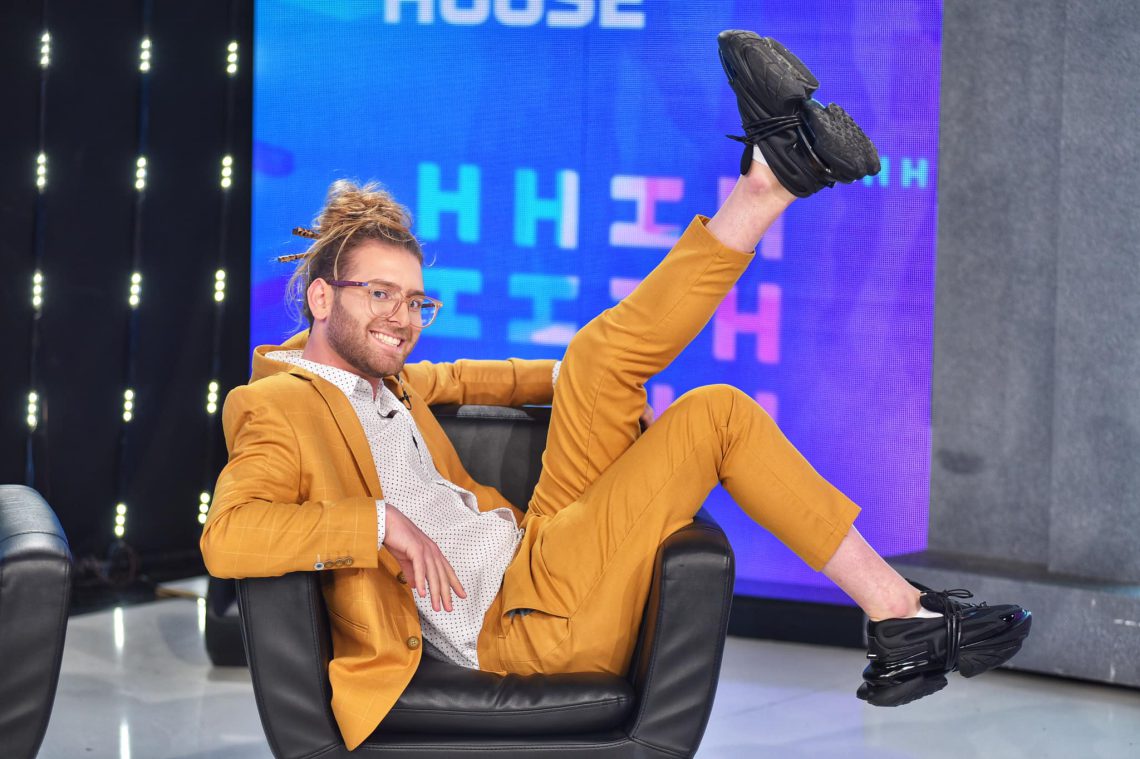 “რასაც არ უნდა მივაღწიო, ჩემთან არაფერი შეიცვლება, ისევ ასე მეყვარება ადამიანები…” – როგორ ცხოვრობს “თამაზა” სოციალური ქსელების მიღმა