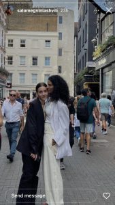 დედის ასლი – სალომე ღვინიაშვილი ულამაზეს შვილთან ერთად გადაღებულ კადრებს გვიზიარებს