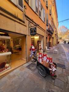 "მთელი ევროპა ცდილობს ბავშვებს სილამაზე და გართობა აჩუქოს, ოპოზიციას კი ქვეყნის ომში ჩათრევა უნდა" - მოროშკინა