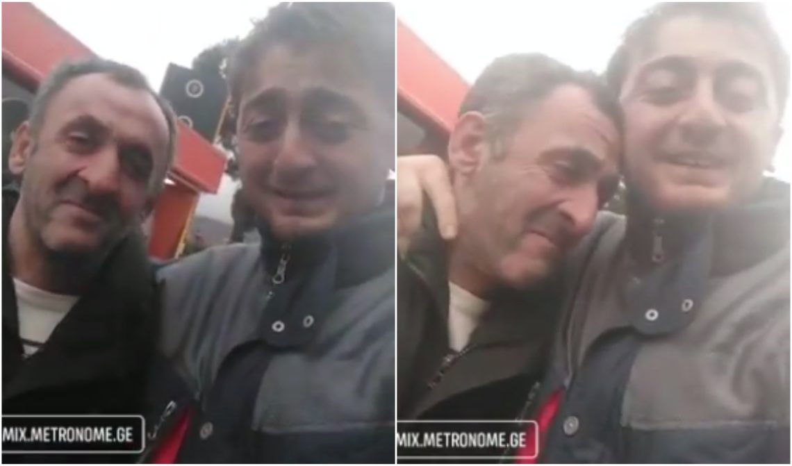 🎥ვიდეო: ბიჭმა თბილისში ნაპოვნი საფულე პატრონს დაუბრუნა – კაცი ატირდა