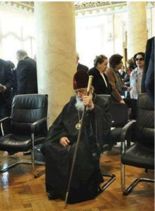 პატრიარქი სრულებით მარტო დარჩენილა - საინტერესო ფოტო, რომელსაც დეკანოზი გიორგი თევდორაშვილი აქვეყნებს