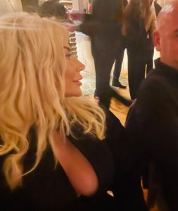 "ნინა, გვიხარია შენი დაბრუნება" - დიდხნიანი პაუზის შემდეგ ნინა წკრიალაშვილი საჯაროდ გამოჩნდა