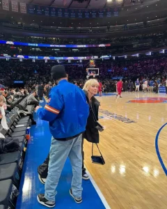 თამთა და პარისი ამერიკაში საკალათბურთო მატჩზე – არაჩვეულებრივი წყვილის ფოტოები