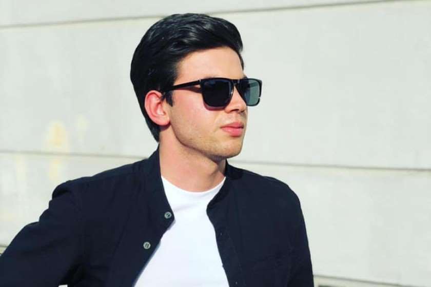 “კლინიკაში ვახტანგ ჩარკვიანს იმაზე მეტი მორფინი გაუკეთეს, ვიდრე საჭირო იყო” – რას ითხოვს კორონავირუსის დიაგნოზით გარდაცვლილი 20 წლის ფეხბურთელის ოჯახი