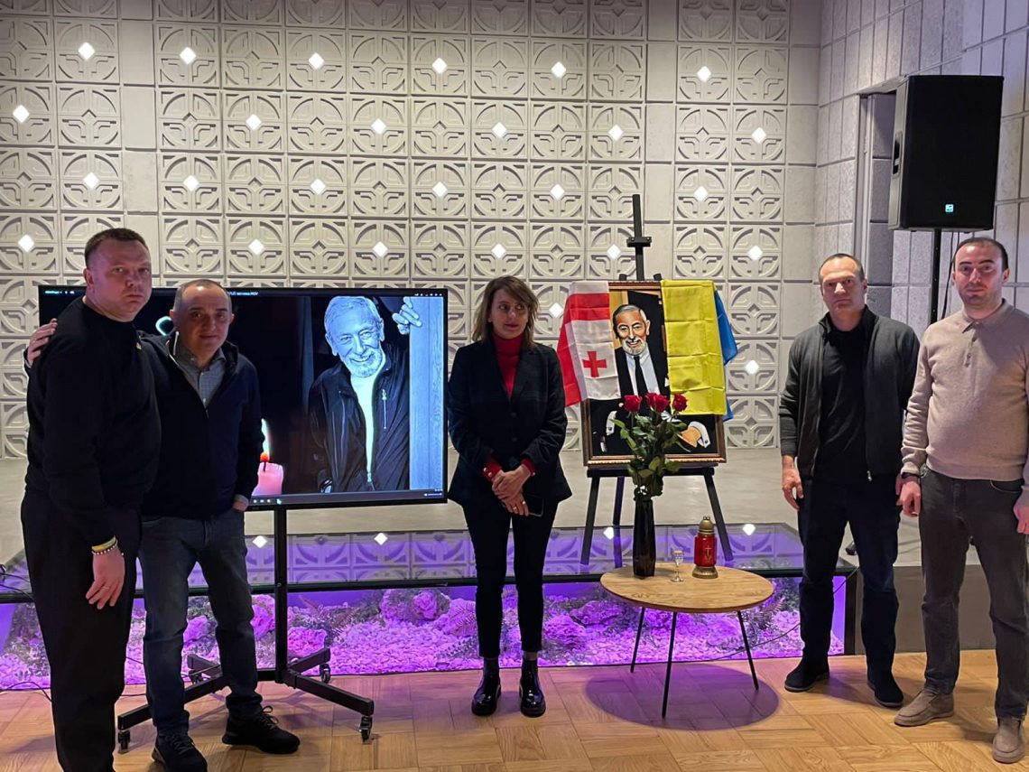 ბუბას გამოსამშვიდობებელი საღამო კიევში – ქართველმა პოლიტიკოსებმა უკრაინაში მაესტროს ხსოვნას პატივი მიაგეს