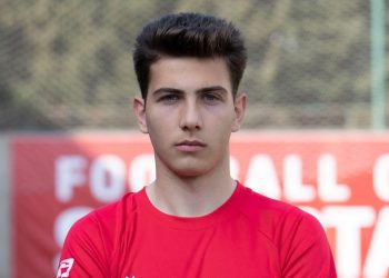 გიორგი შაქარაშვილის დედა “შაქარას” აქამდე უცნობ ფოტოს აქვეყნებს