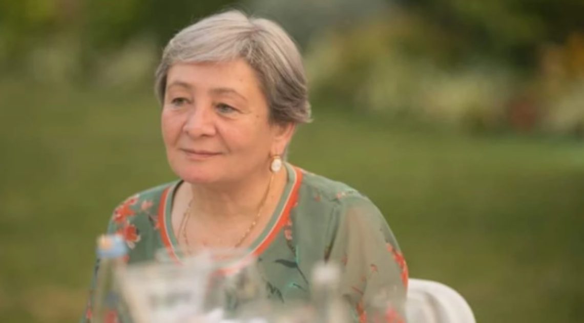 ვინ არის სასწრაფო ექიმი, რომელიც ტყვიების ზუზუნში დაჭრილებს ეხმარებოდა