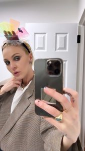 „თავიდან საბერძნეთში თვითონაც დამხმარედ მუშაობდა, ახლა კი საკუთარ დამხმარეებს ხშირად ანებივრებს საჩუქრებით“ - რას წერს ბერძნული მედია თამთა გოდუაძის შესახებ