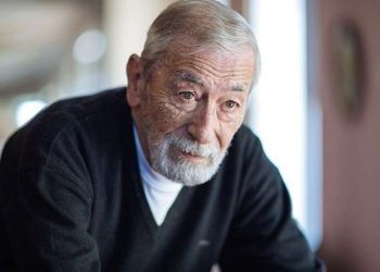 „დედა ძველ შავ პურს პატარა ნაჭრებად ჭრიდა, ზეთში წვავდა და პურს პურს ვატანდით, ის ვითომ ხორცი იყო – 24 საათი მშივრები ვიყავით“ – ბუბა კიკაბიძის ბავშობის მოგონებები