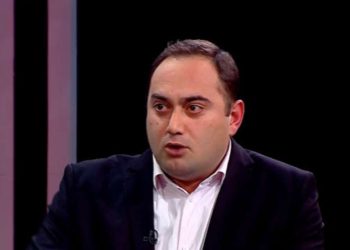 მსოფლიო “ფურორი” ჩაუვარდათ და თითო ოროლა კაცს ძლივს მოუყარეს თავი – ზურაბ ქადაგიძე “ნაცმოძრაობის“ აქციაზე