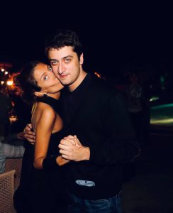 ვინ არის "უცნობის" სიძე, რომელიც ვანო მერაბიშვილს ფიზიკურად გაუსწორდა და რომელსაც დაპირისპირება ჰქონდა ყოფილ პრემიერ კვირიკაშვილთან