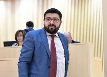 “მიკროფონიანი ბომჟი ჟურნალისტები, პრეტენზია რომ გაქვთ მორალზე, ქაჯები ხართ” – დიტო სამხარაძე