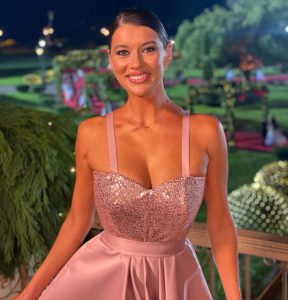 📷ფოტოები: “ლამაზი ქალბატონები” – ეკო ფანგანის და ქეთი ხატიაშვილის ულამაზესი ფოტოები დადიანების სასახლიდან