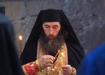 მამაოს კელიაში ცეცხლი წაეკიდა – ის სხეულის მძიმე დამწვრობით კლინიკაშია გადაყვანილი