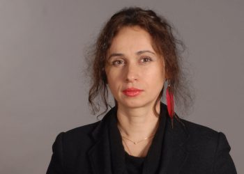 „ღმერთო გაიზარდე, გადაჩეხე ღორები“ – რას წერს ნათია ფანჯიკიძე