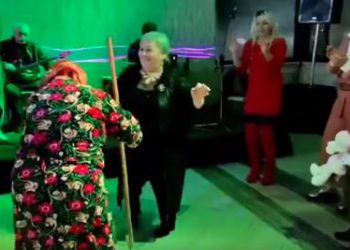 🎥ვიდეო: ბებოების ცეკვა ქართულ ქორწილში ნახვების რეკორდს ხსნის