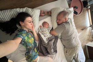 "ძილიც ერთნაირი აქვთ" - რა ფოტოს აქვეყნებს გიორგი ვარდოსანიძე?