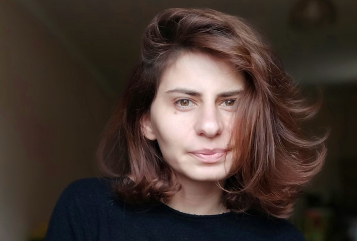 “მთელი ზამთარია სახლიდან სკოლამდე და პირიქით 2-3 კილომეტრს გავდივარ ფეხით, მგლის ნაკვალევზე..” –  რას წერს სოფელ ძმუისის პედაგოგი?