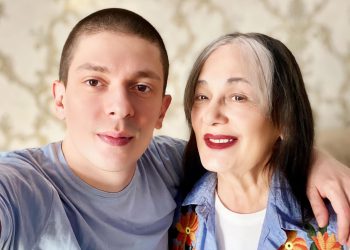“ფოტო სათაურად: დედა რომელიც ვეღარ მცნობს…”