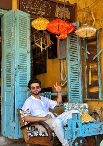 📷ფოტო: "ატეხილი დუბაელი მუსტაფას ვიდზე ვარ" - ნახეთ, როგორ შეცვალა ულვაშმა გურამ შეროზია