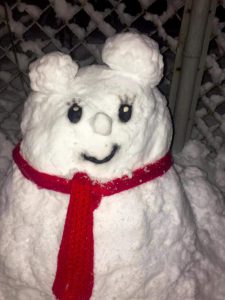 📷 ფოტო: "ქუთაისში თოვლის ბაბუებიც კი ძველი ბიჭები არიან" - ნახეთ, რა სახალიხო ფოტოები ვრცელდება ქუთაისიდან