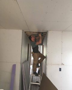 “ვმუშაობდი მშენებლობაზე – დილიდან-საღამომდე” – მერაბ დვალიშვილის რთული გზა UFC-ის რჩეულ მებრძოლობამდე