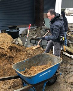 “ვმუშაობდი მშენებლობაზე – დილიდან-საღამომდე” – მერაბ დვალიშვილის რთული გზა UFC-ის რჩეულ მებრძოლობამდე