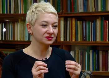 “ე.წ. ვარდების რევოლუციის დროსაც ასე იყო“ – რას წერს რუსუდან შარაძე