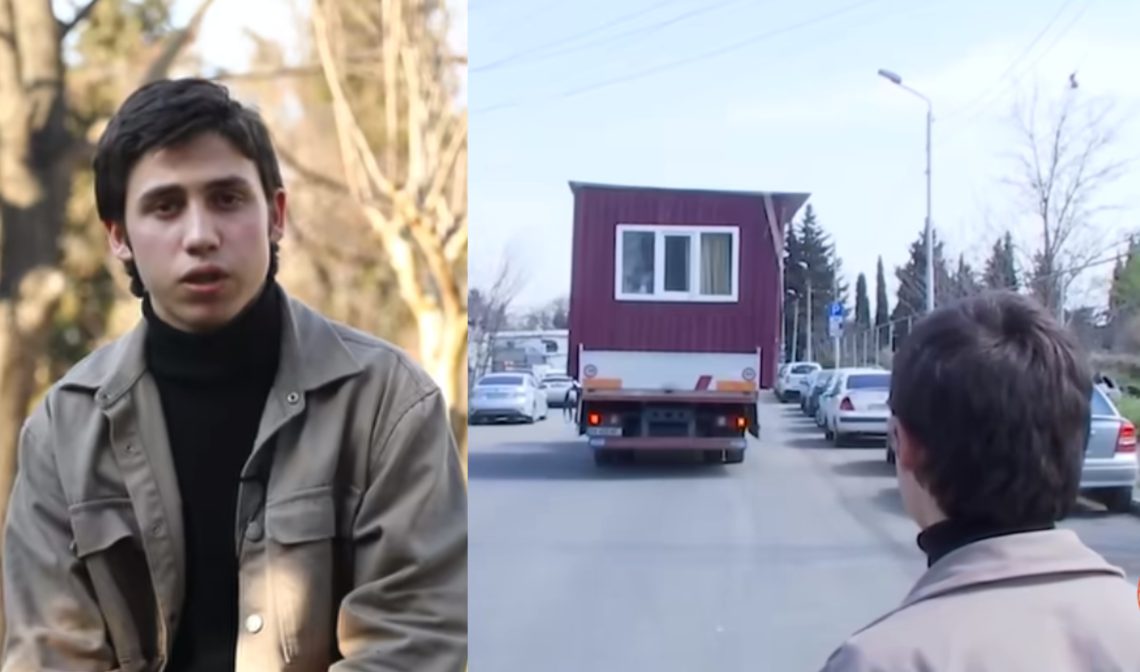 🎥 “ეს ჩემი ერთადერთი საცხოვრებელი იყო, რომელიც მშობლებისგან დამრჩა“ – 16 წლის ობოლ ბიჭს მერიამ ღამის გასათევი ვაგონი წაართვა