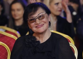 “ამ ტახ­ტ­ზე ბევ­რი გე­ნი­ო­სია გაზ­რ­დი­ლი, ჯერ წა­მო­გო­რე­ბით და მე­რე რო­ი­ალ­თან მის­ვ­ლით” – მა­რი­ნა ბე­რი­ძის არტბი­ნა ვაკეში