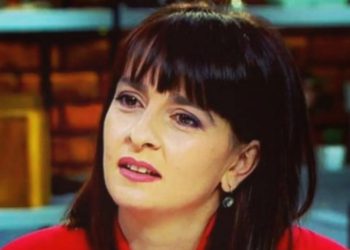 “წლების განმავლობაში, შეიძლება ათი წელიც, ვუმტკიცებდი საკუთარ თავს, რომ მე ყველაფერი შემეძლო… მტკიცების პროცესში ჩემი ჯანმრთელობის მდგომარეობა იმდენად შეილახა, რომ ახლა საერთოდ აღარაფრად მიღირს, ვინმეს რამე ვუმტკიცო” – მარიკა ბაკურაძე