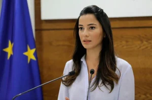 ყველაზე მიმზიდველი ქალი პოლიტიკოსებისა და მაღალჩინოსნების ტოპ 10